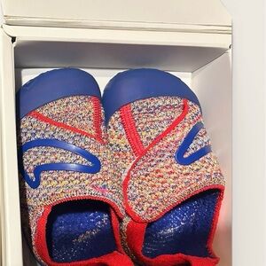 SOLD!! Nike Swoosh 1